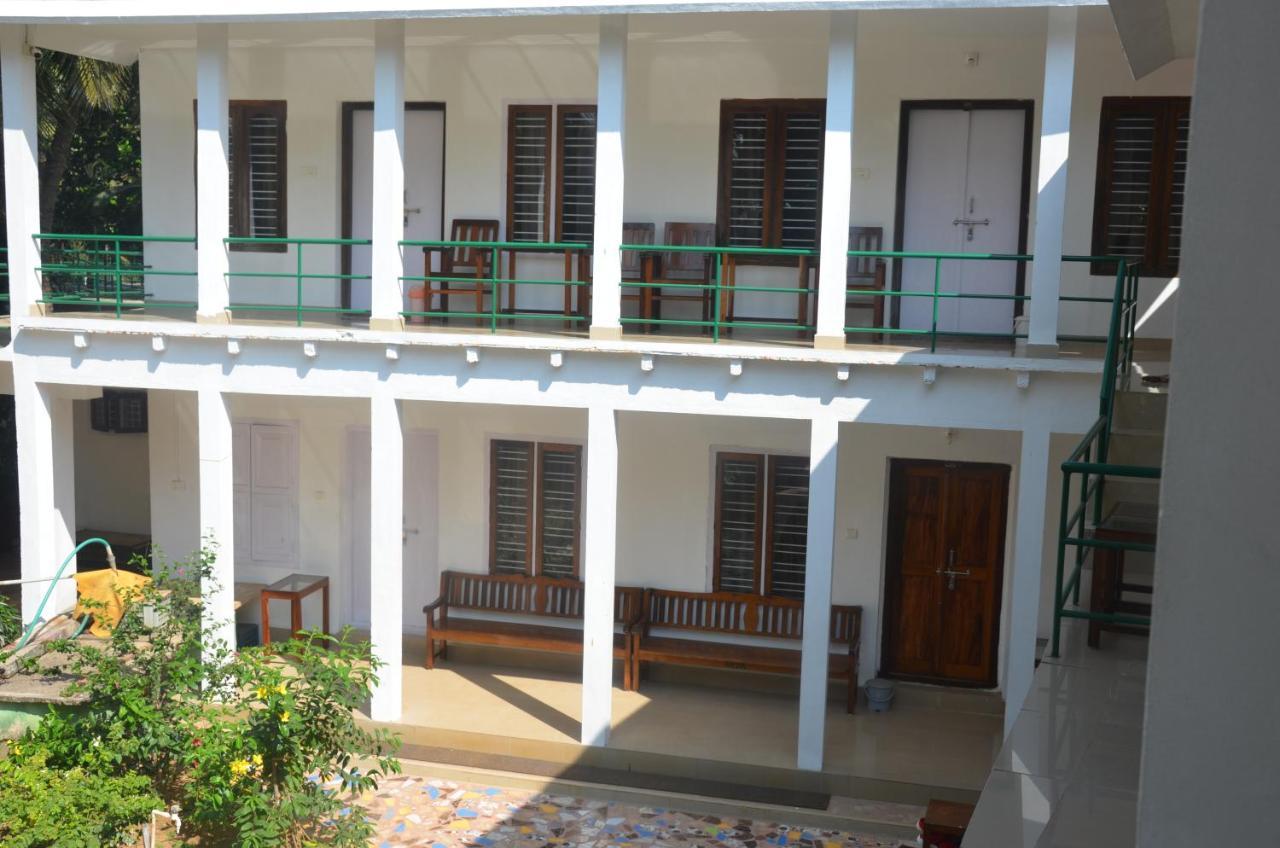 Arya Homestay Bougain Villa ゴカルナ エクステリア 写真