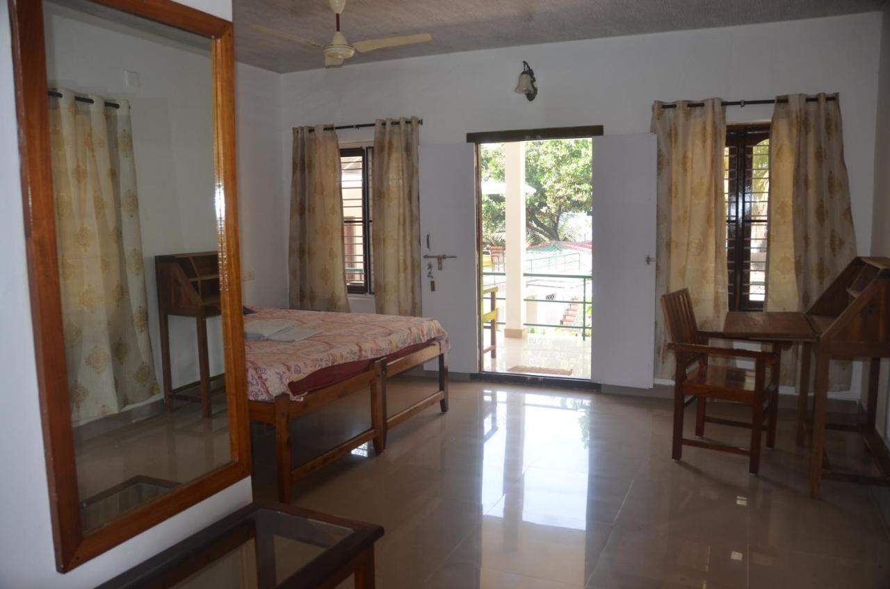Arya Homestay Bougain Villa ゴカルナ エクステリア 写真